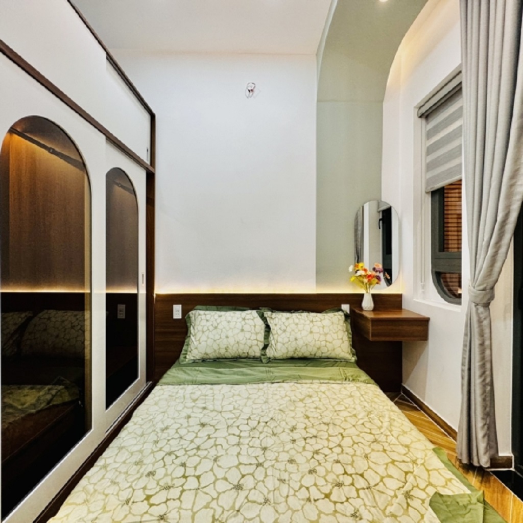 Bán gấp nhà mặt phố Thủ Đức liền kề Đặng Văn Bi_ Đường ô tô 2 chiều với HĐT 284 triệu_ Chỉ có 8 ty.. - Ảnh 1